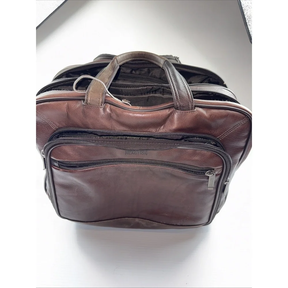 Kenneth Cole Reaction‎ Leather Rolling Briefcase Brown Zippered Laptop
